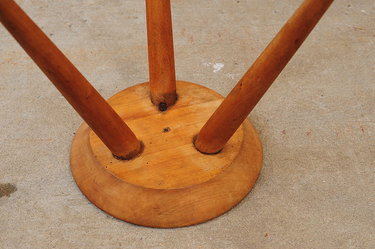 Sgabello a tre gambe in faggio di ULUV, anni '60 12