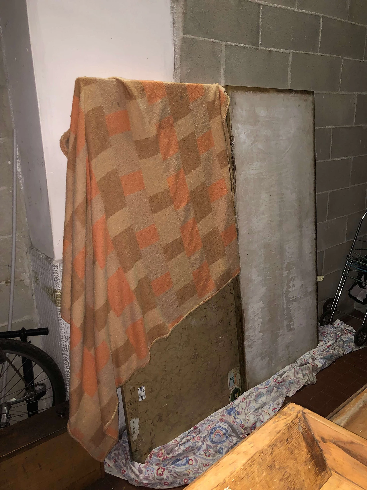 Bancone in mogano e pioppo con piano in marmo, inizio '900 17