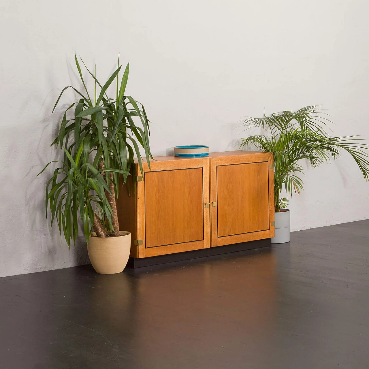 Oak sideboard with brass fittings and black painted details by Hansen & Guldborg, 1970s 2
