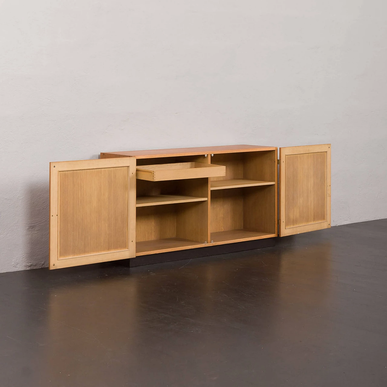 Oak sideboard with brass fittings and black painted details by Hansen & Guldborg, 1970s 5