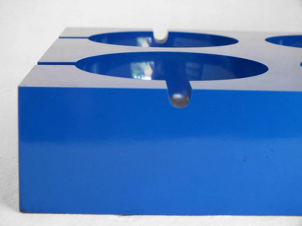 Posacenere Sampa blu di Giorgio Soavi per Olivetti, anni '60 8