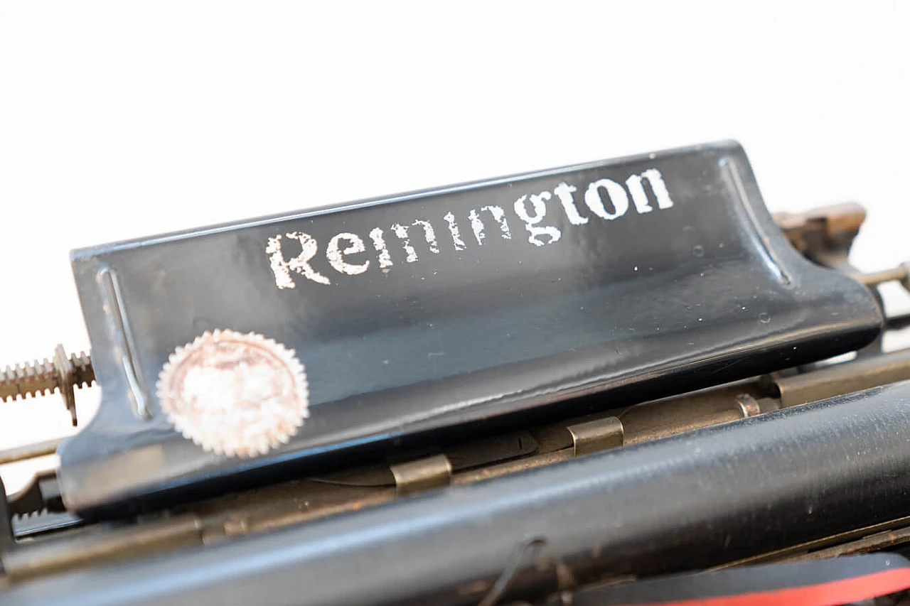 Macchina da scrivere Remington in metallo, inizio '900 6