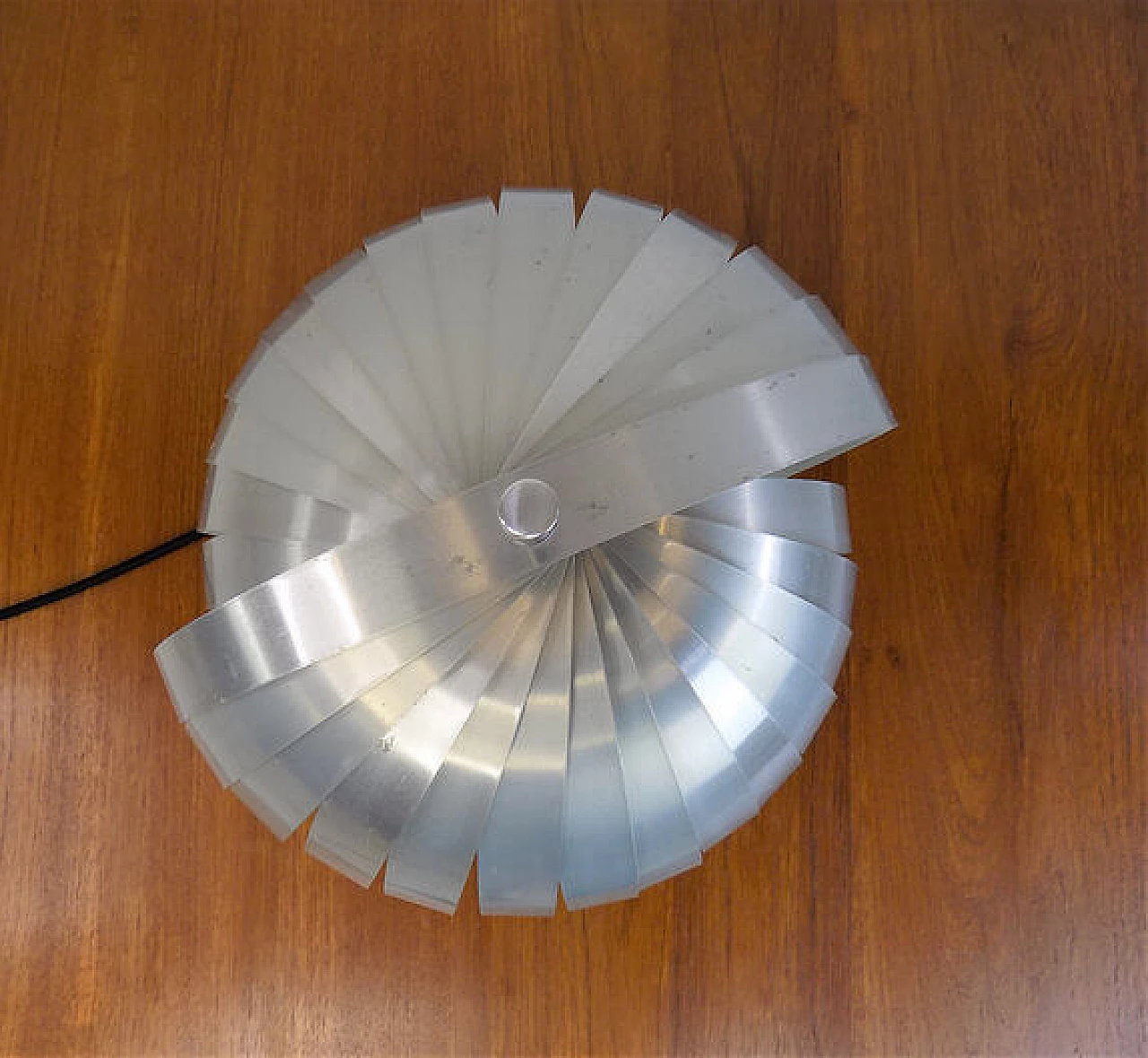 Lampada da tavolo Moon in alluminio di Henri Mathieu, anni '70 1