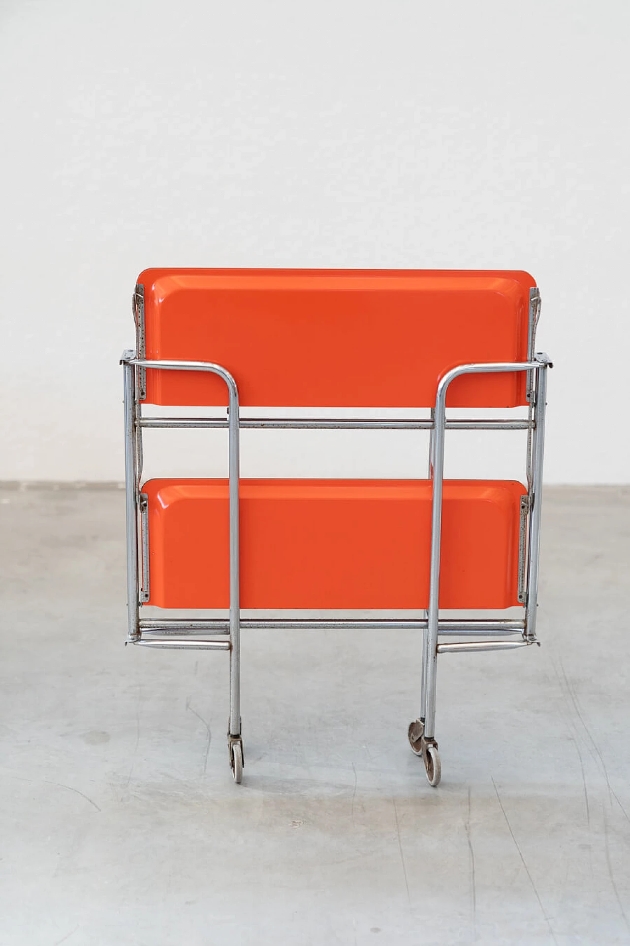 Carrello pieghevole arancione in plastica e metallo, anni '70 1379883