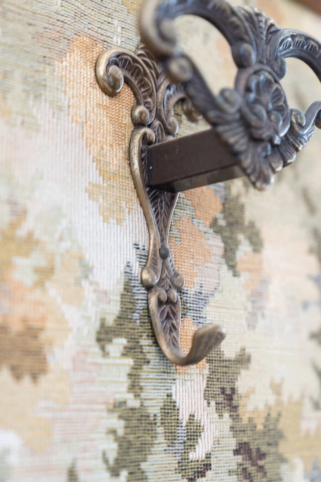 Tapestry with wooden frame and brass hangers, 1960s 1460370