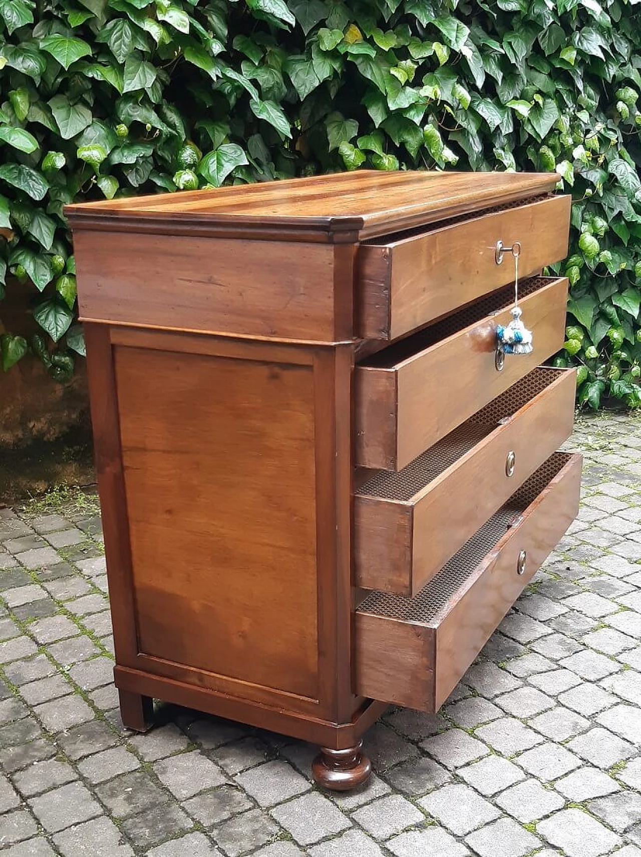 Solid walnut chest of drawers, 19th century 5