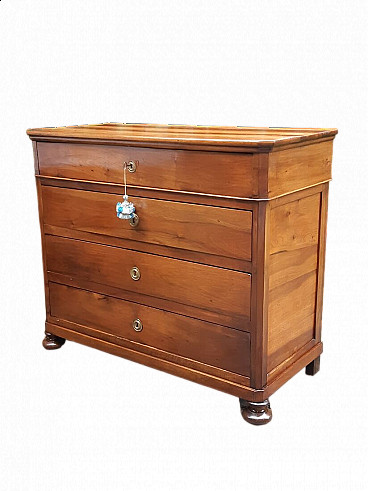 Solid walnut chest of drawers, 19th century