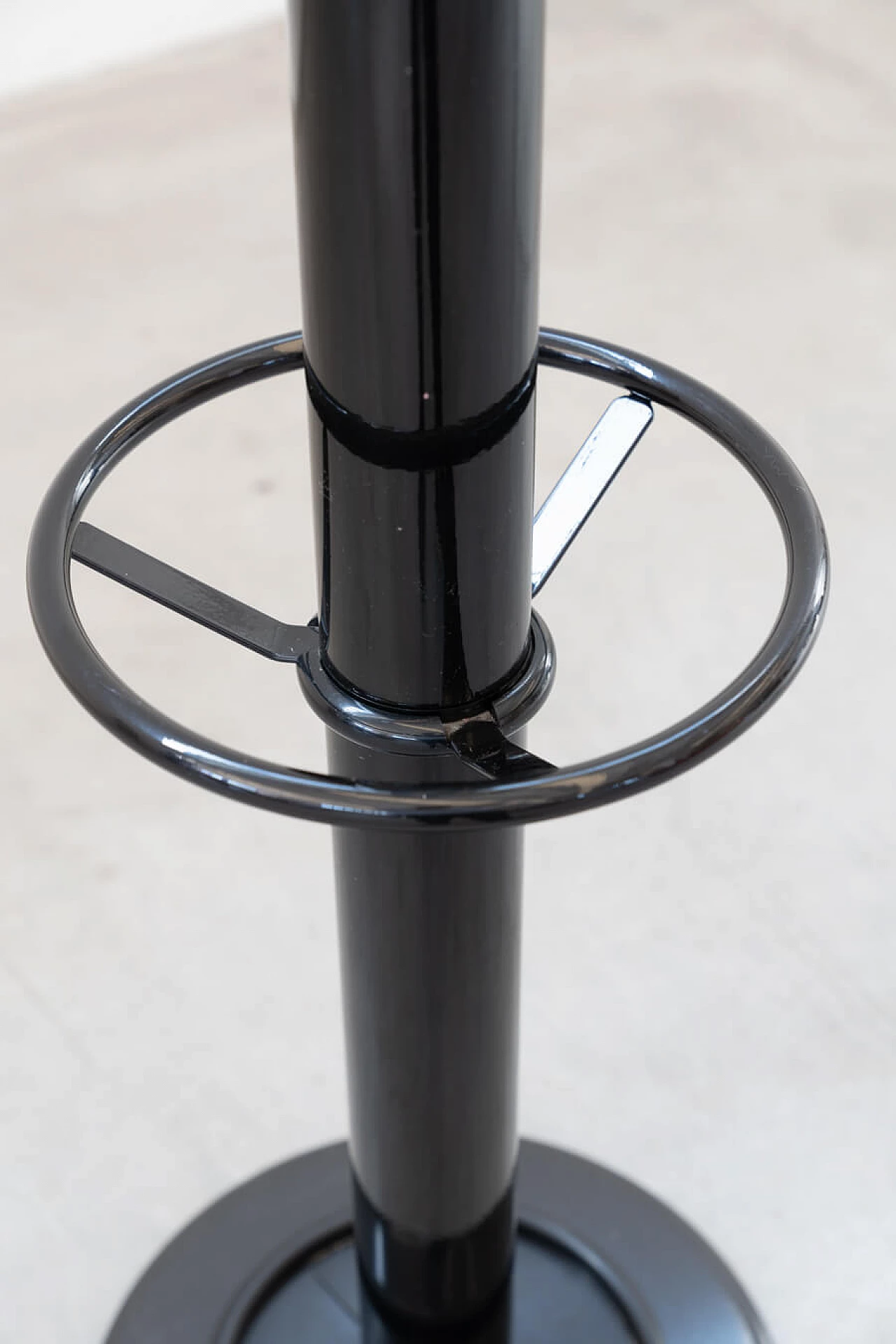 Black polypropylene floor coat rack, 1970s 4