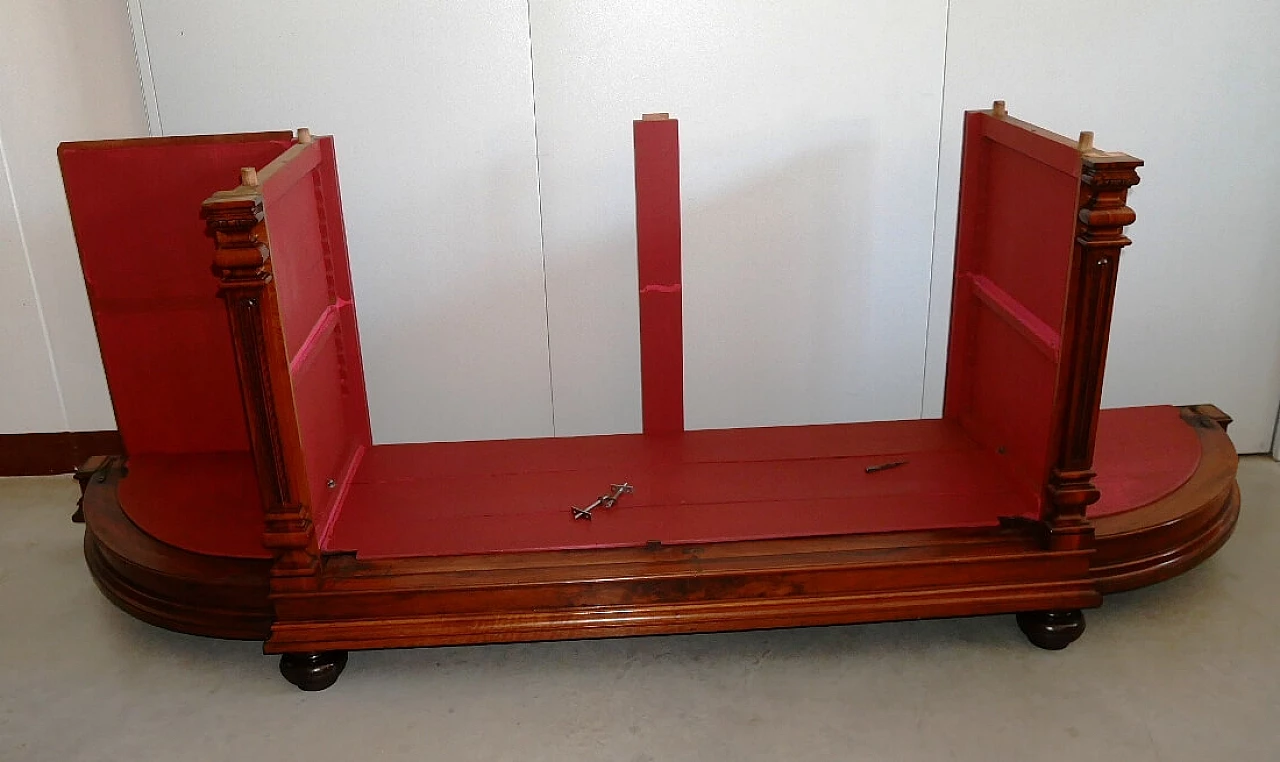 French walnut sideboard with doors and drawers, late 19th century 5