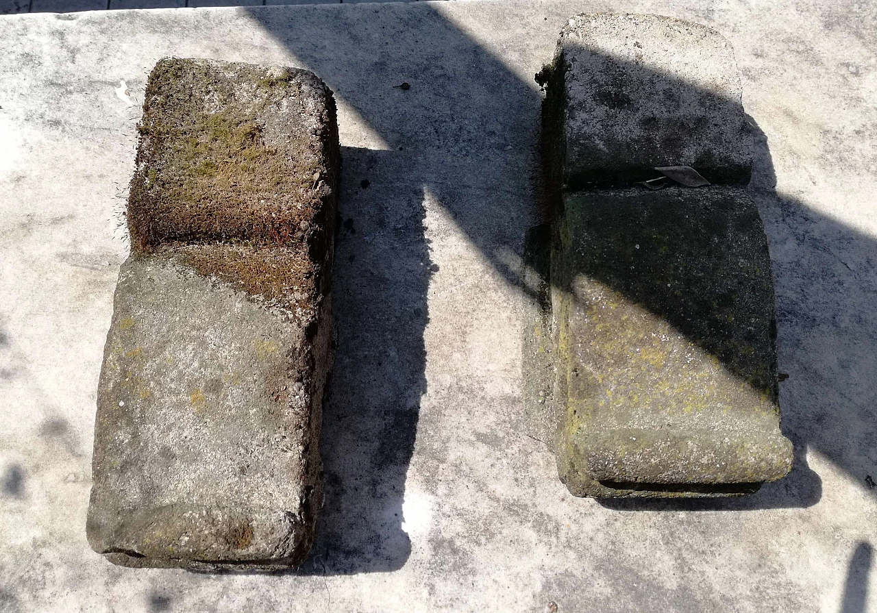 Coppia di mensole di sostegno stile Gotico in pietra 7