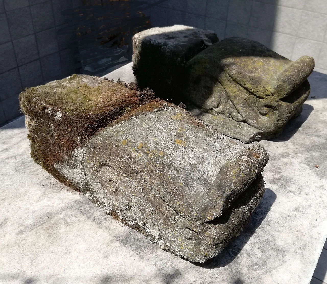 Coppia di mensole di sostegno stile Gotico in pietra 8