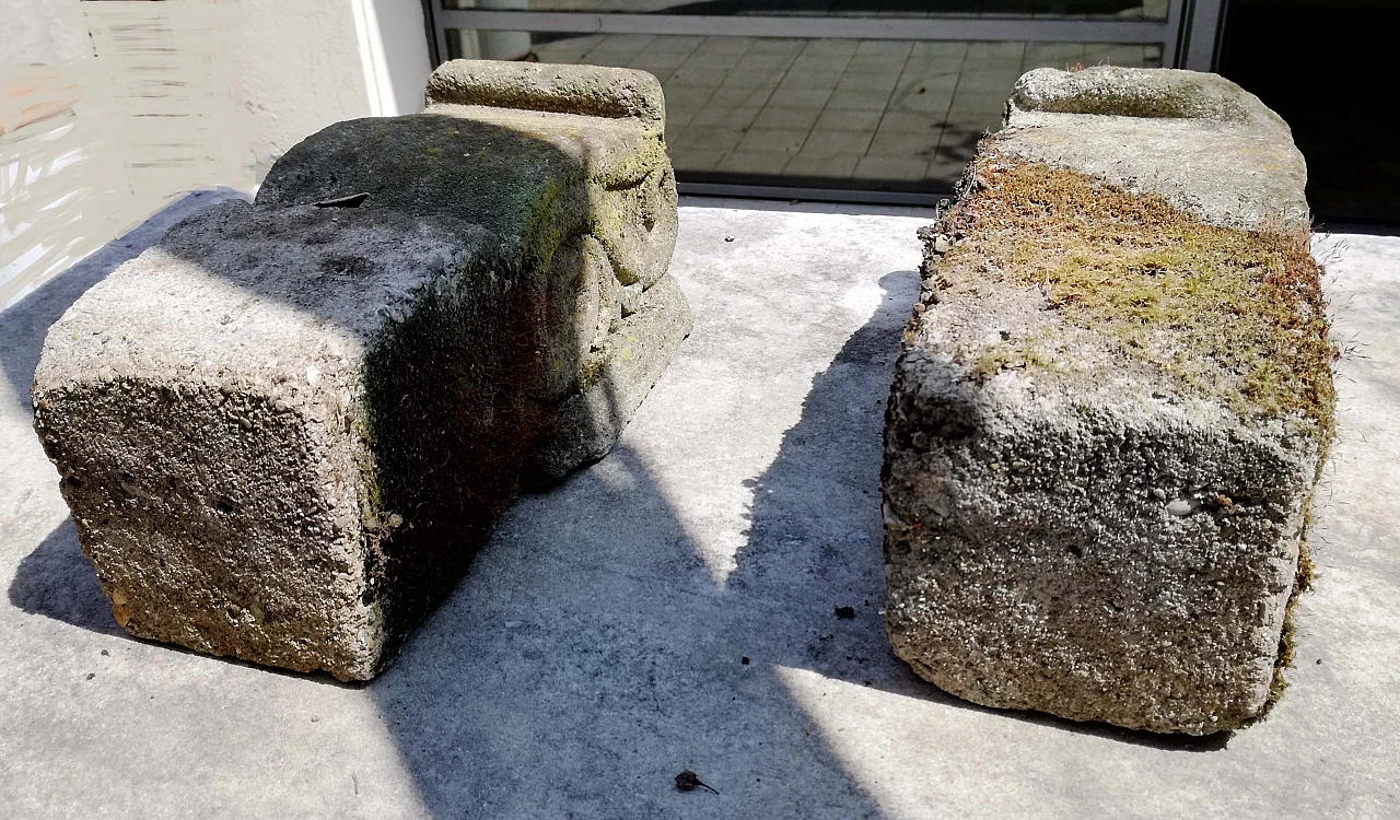 Coppia di mensole di sostegno stile Gotico in pietra 9