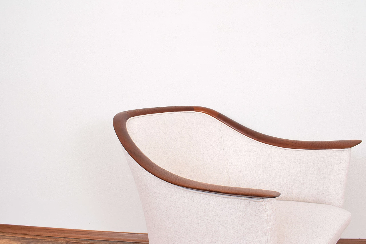 Pair of 550 teak armchairs by Fredrik A. Kayser for Vatne Lenestolfabrikk, 1960s 11