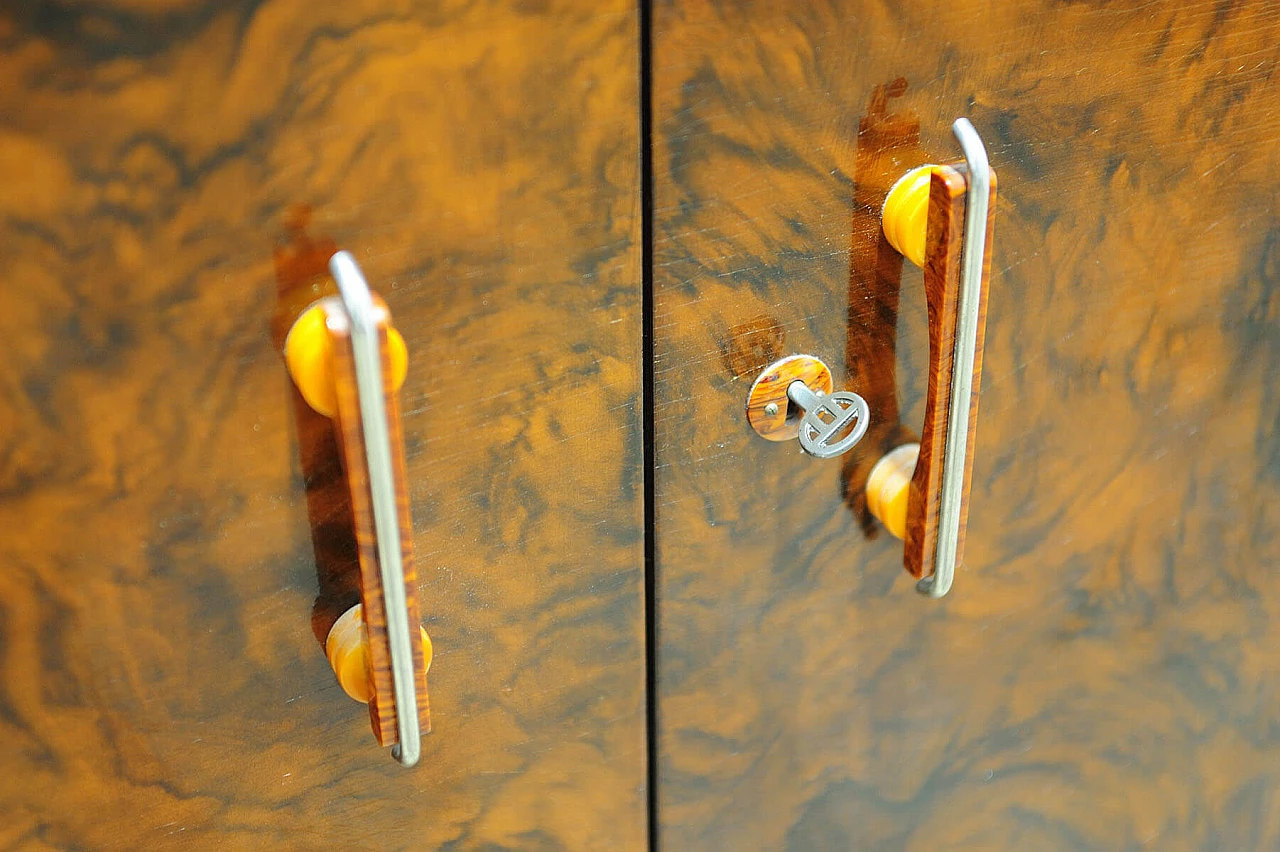Armadio cecoslovacco in legno impiallacciato noce, anni '50 10