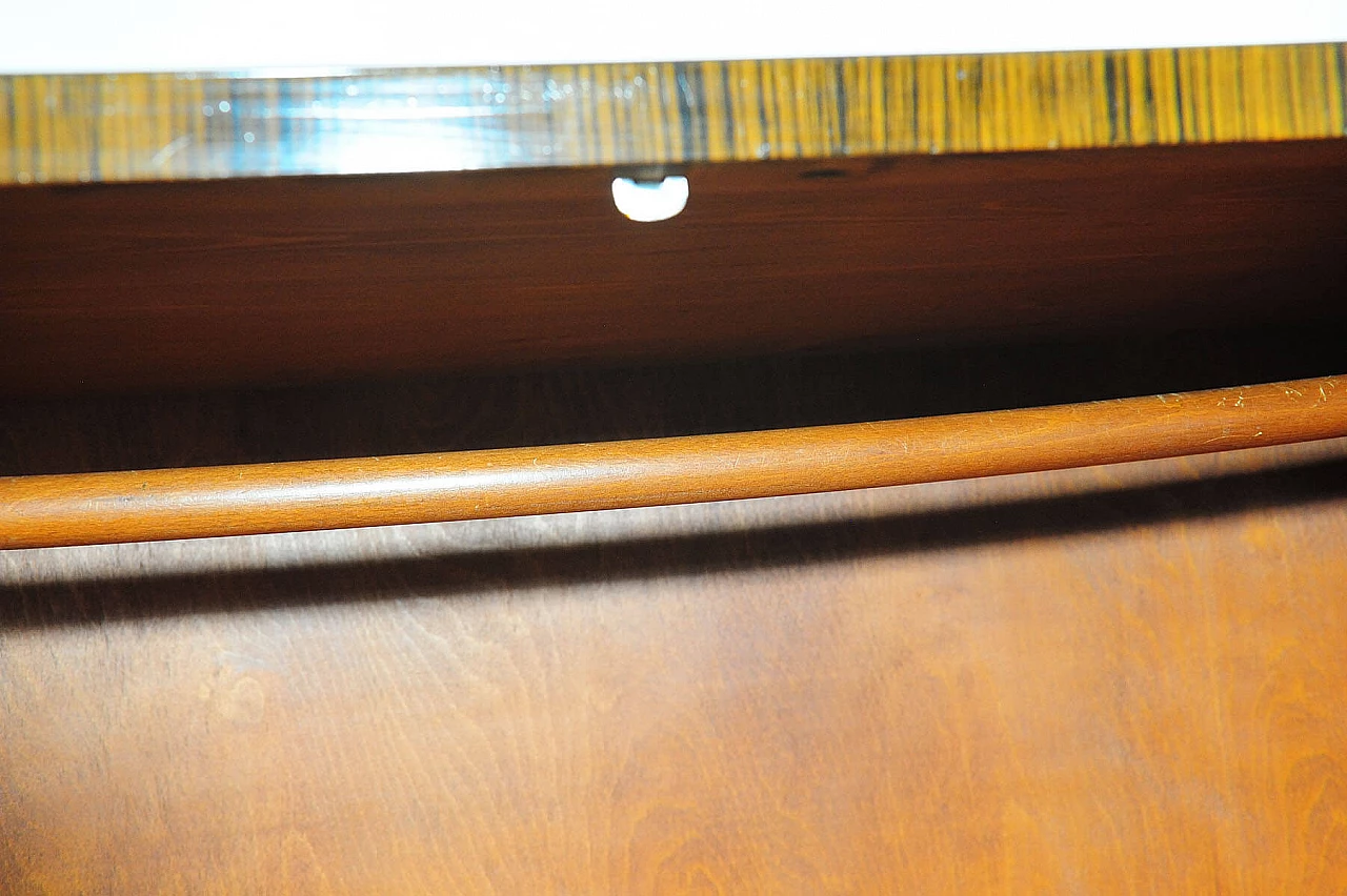 Armadio cecoslovacco in legno impiallacciato noce, anni '50 17