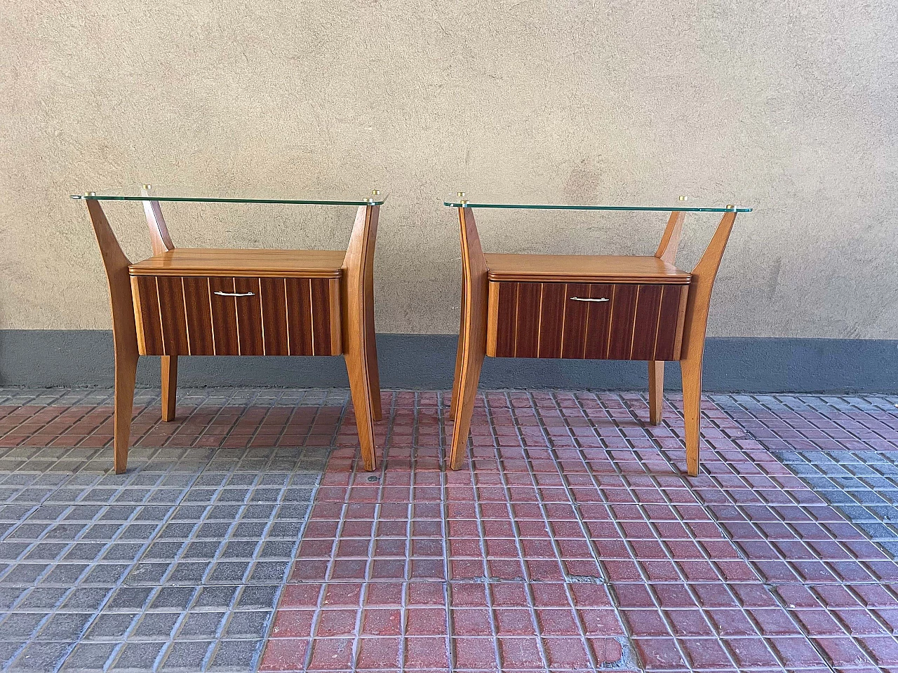 Pair of bedside tables in maple and walnut by Gio Ponti, 1950s 1