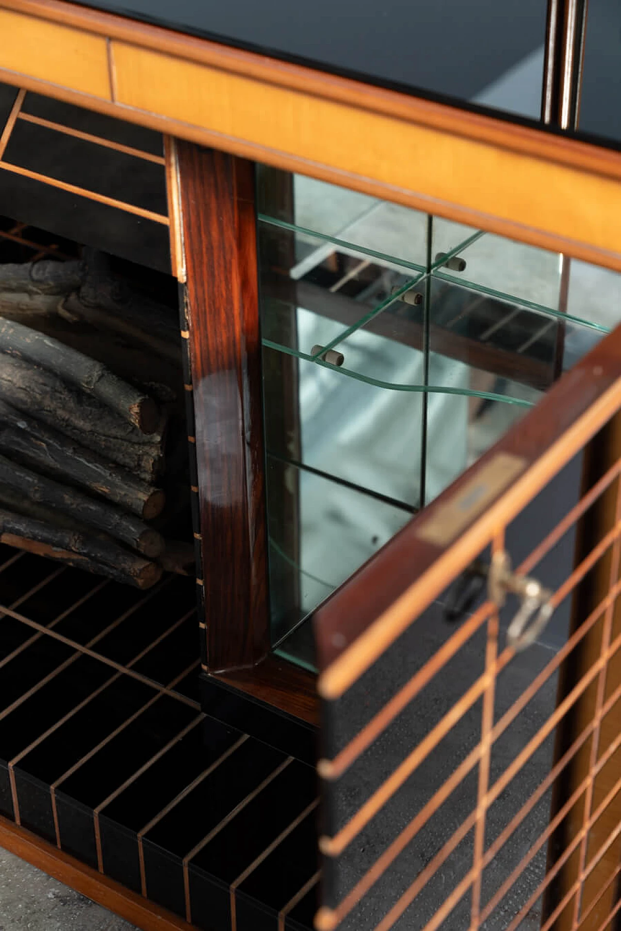 Rosewood and black glass sideboard with mirror by Luigi Brusotti, 1940s 8