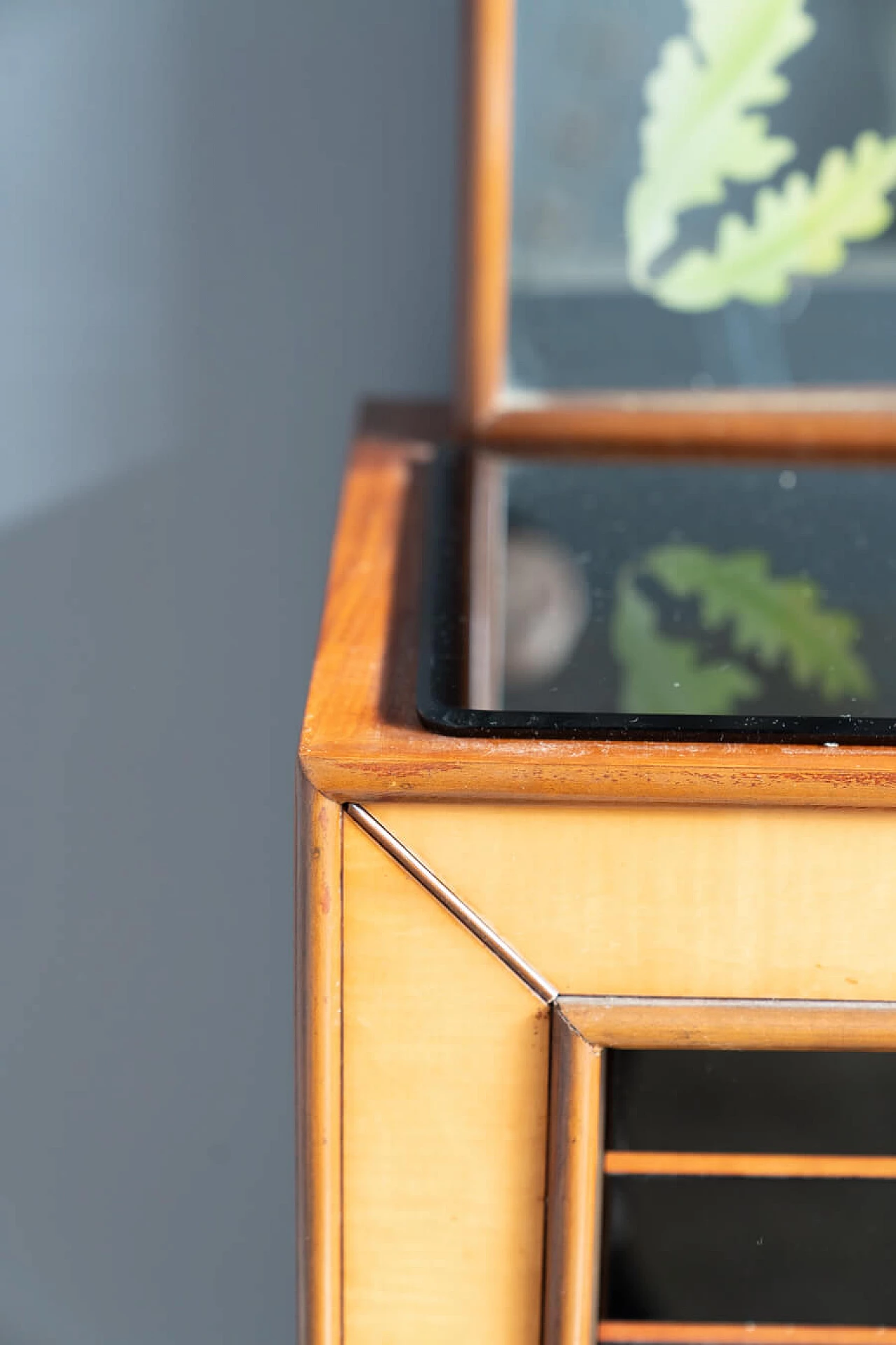 Rosewood and black glass sideboard with mirror by Luigi Brusotti, 1940s 23