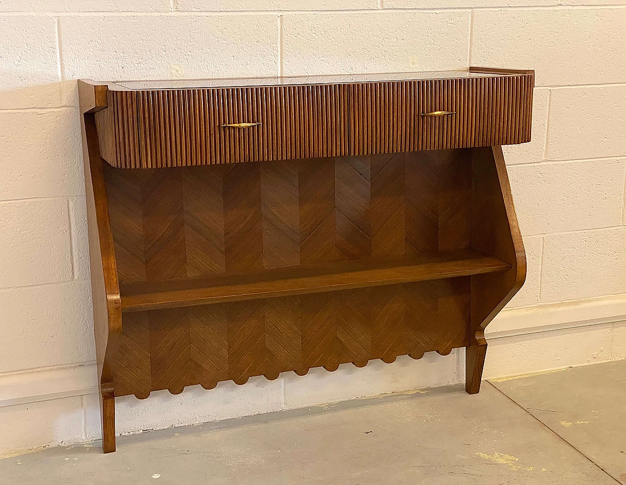 Walnut console with black glass top in the style of Paolo Buffa, 1940s 15