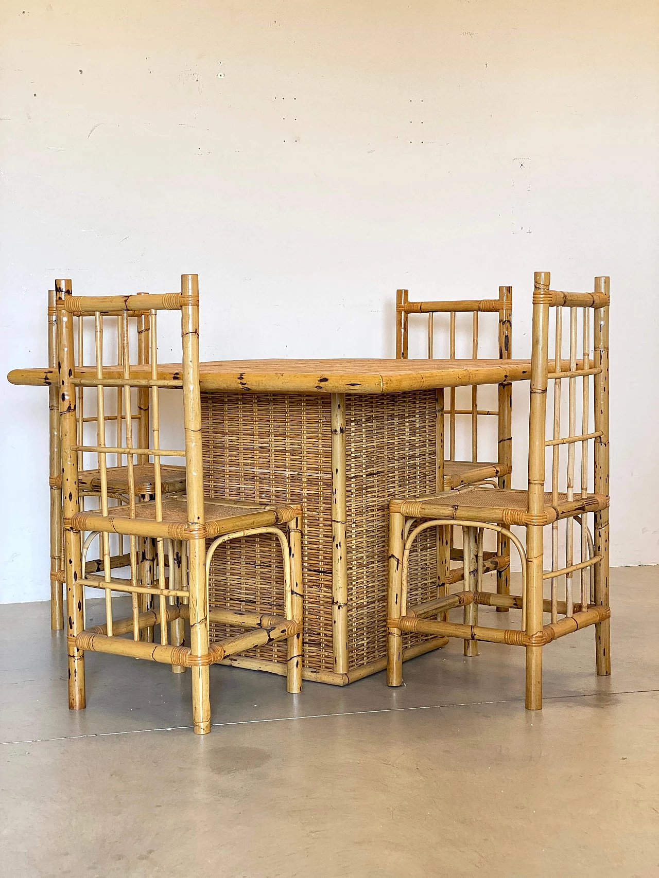 4 Chairs and table in bamboo in the style of Vivai del Sud, 1970s 2