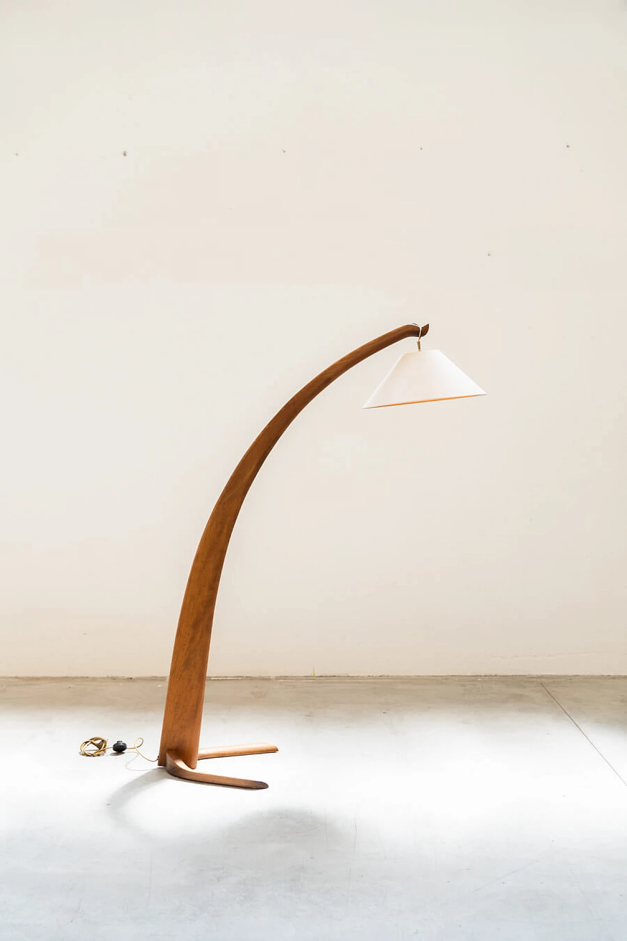 Bent beech and fabric arch floor lamp, 1950s 1396543