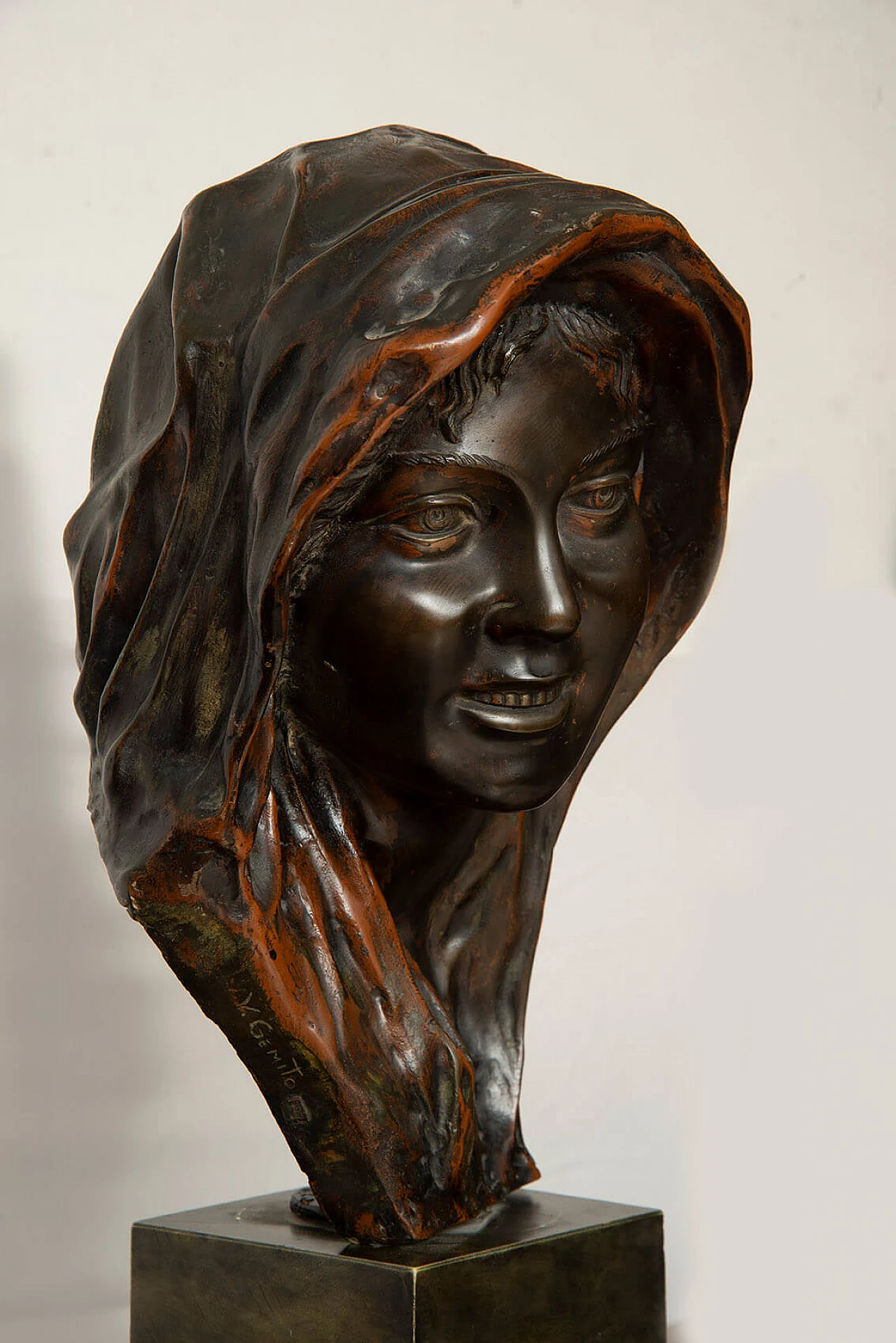 Vincenzo Gemito, testa di donna con velo, scultura in bronzo, inizio '900 3