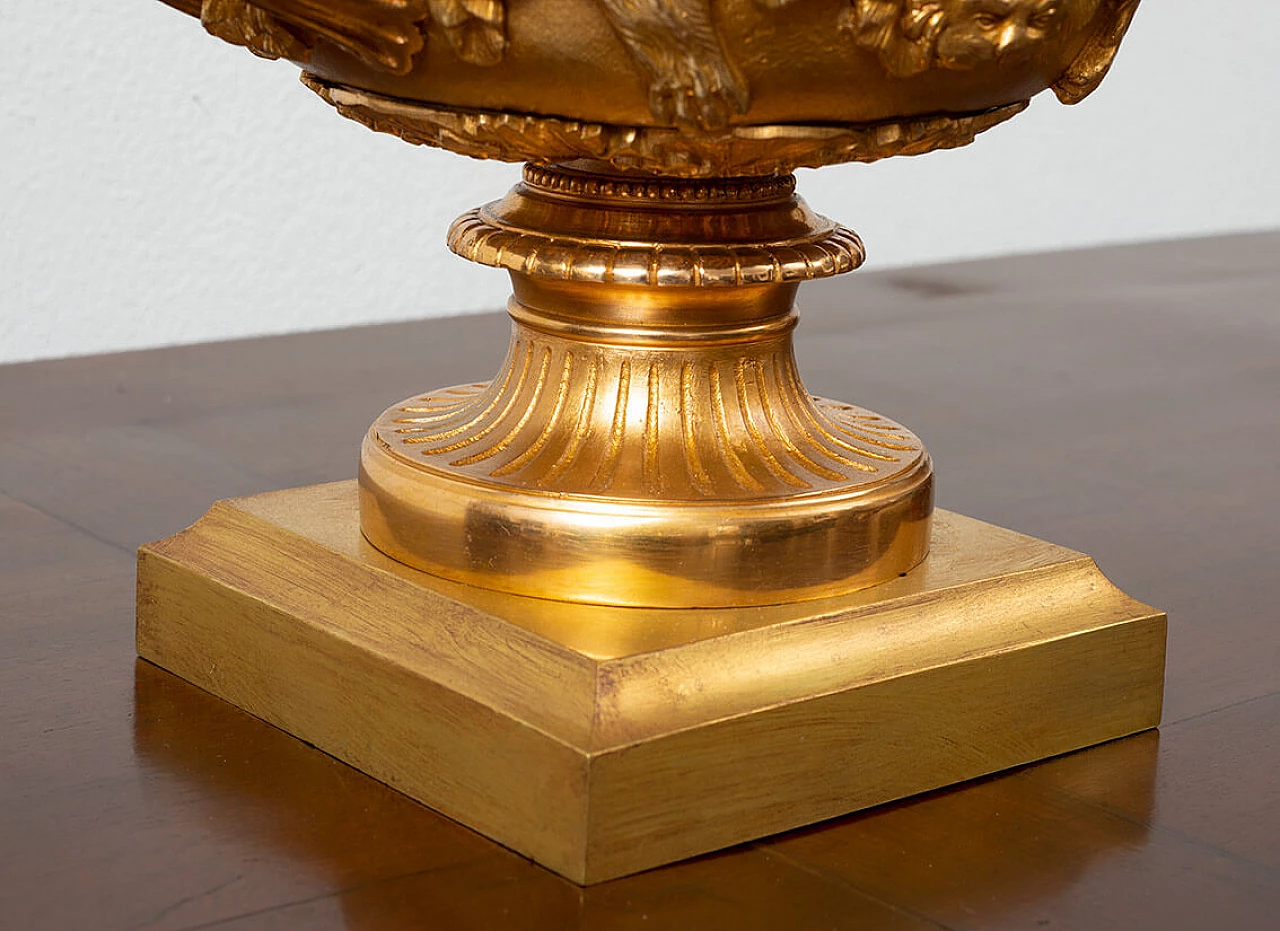 Napoleon III gilded bronze centerpiece cup, 19th century 4