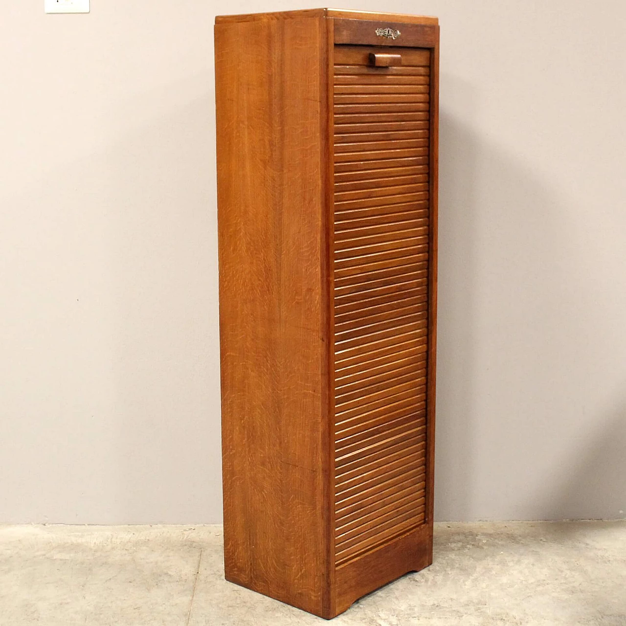 Oak filing cabinet with single shutter, early 20th century 2