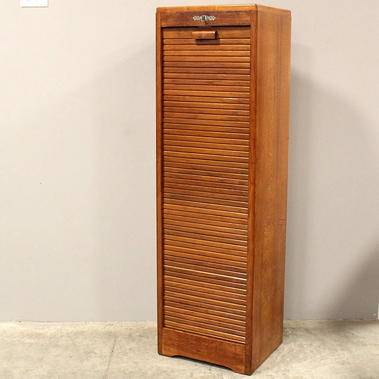 Oak filing cabinet with single shutter, early 20th century 5