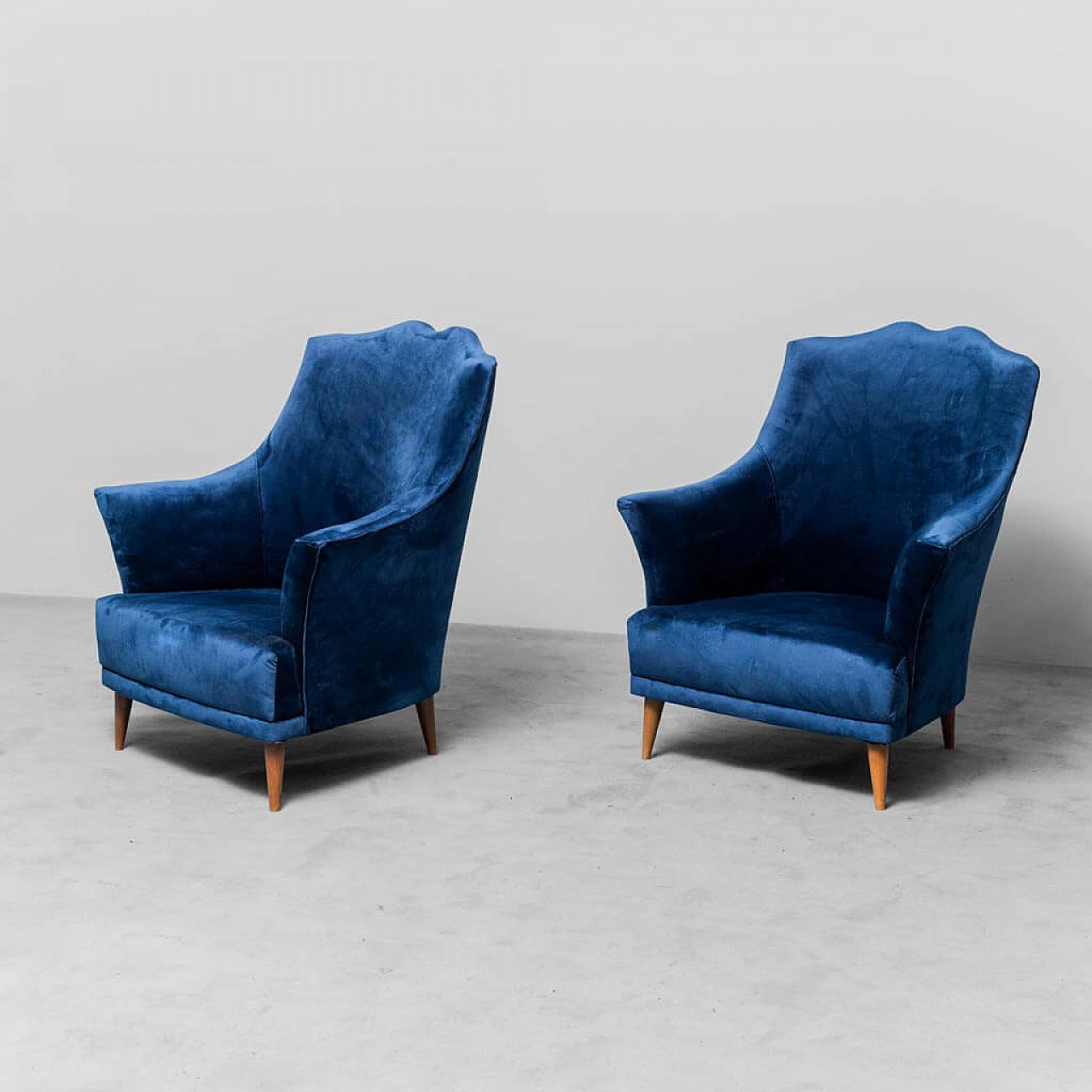 Pair of blue velvet armchairs in the style of Ico Parisi, 1950s 1