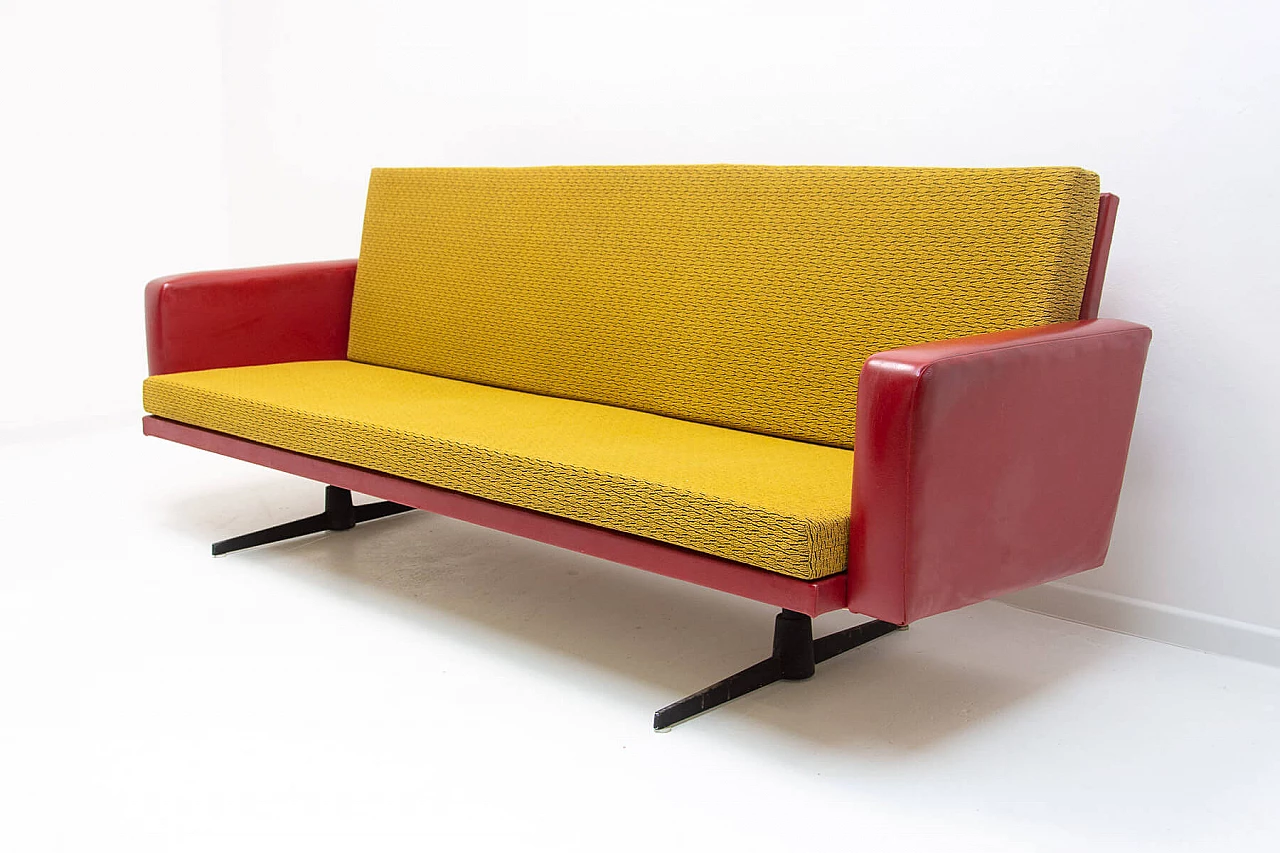 Divano cecoslovacco in ferro, tessuto e similpelle, anni '70 2
