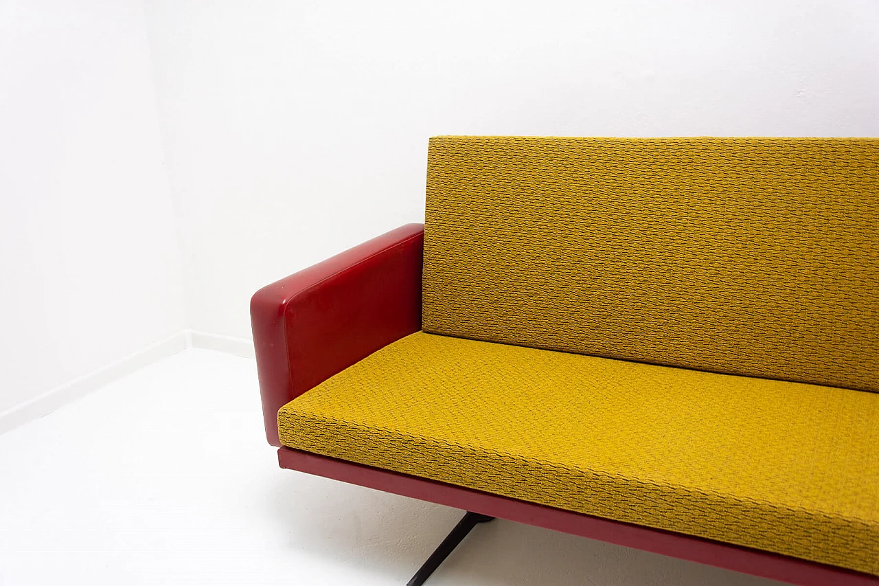Divano cecoslovacco in ferro, tessuto e similpelle, anni '70 8