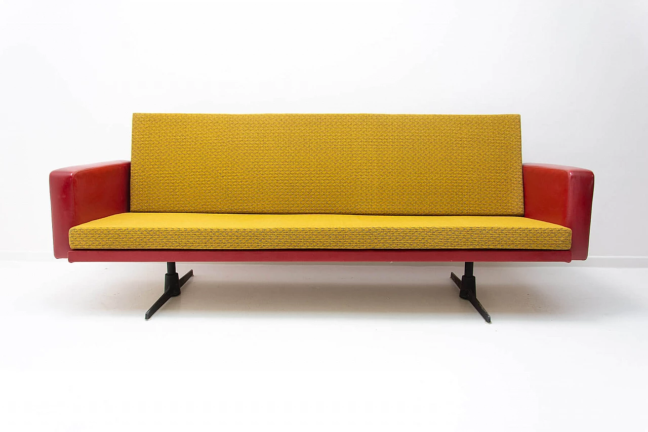 Divano cecoslovacco in ferro, tessuto e similpelle, anni '70 10