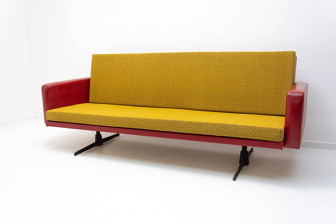 Divano cecoslovacco in ferro, tessuto e similpelle, anni '70 13