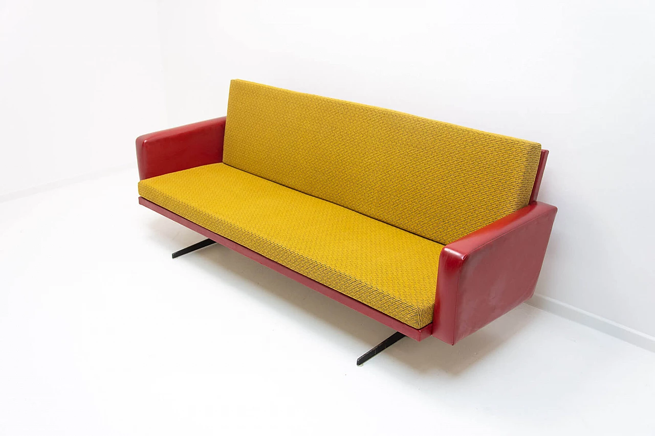 Divano cecoslovacco in ferro, tessuto e similpelle, anni '70 14