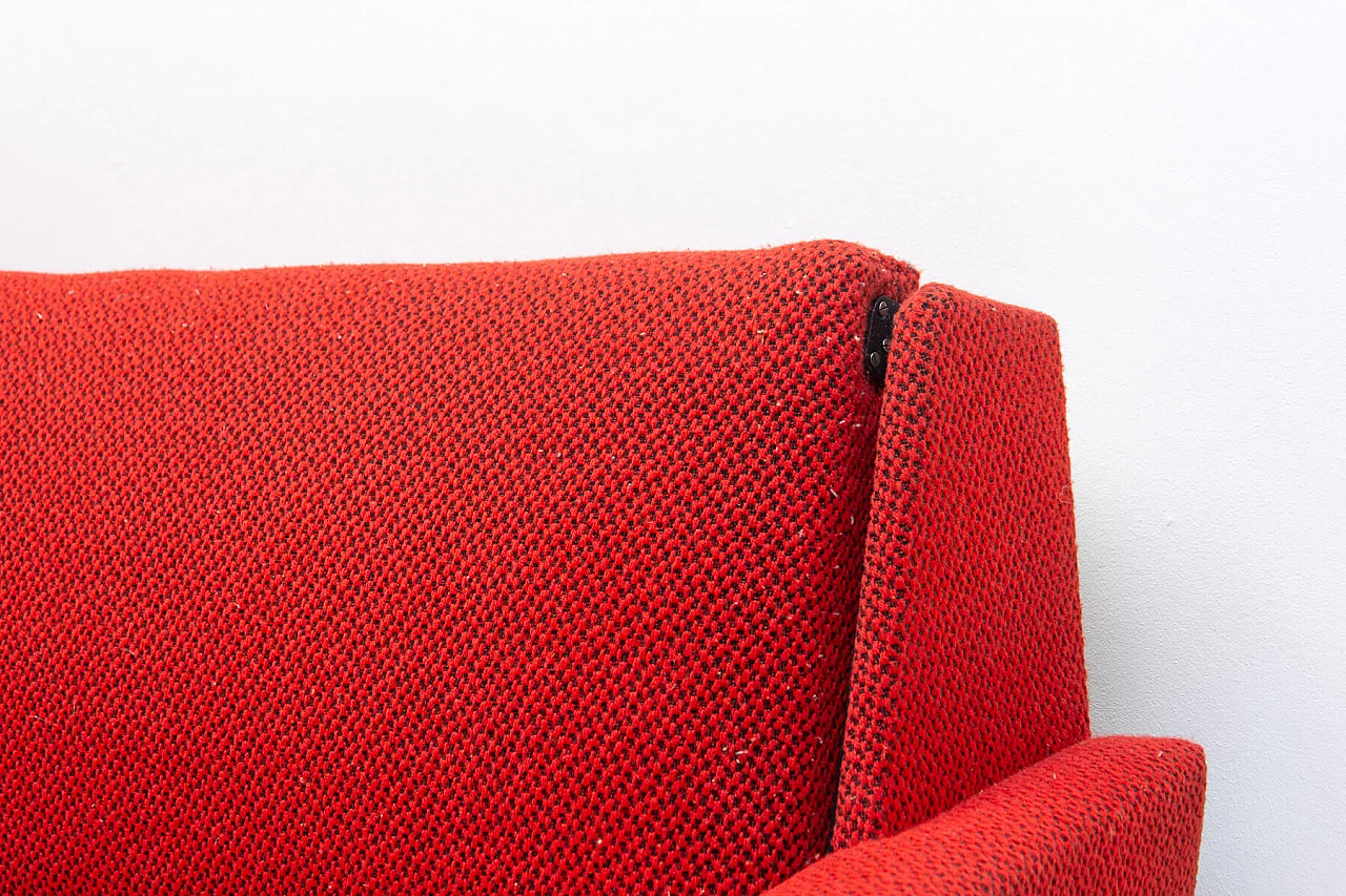 Divano letto pieghevole cecoslovacco in legno e tessuto rosso, anni '60 6