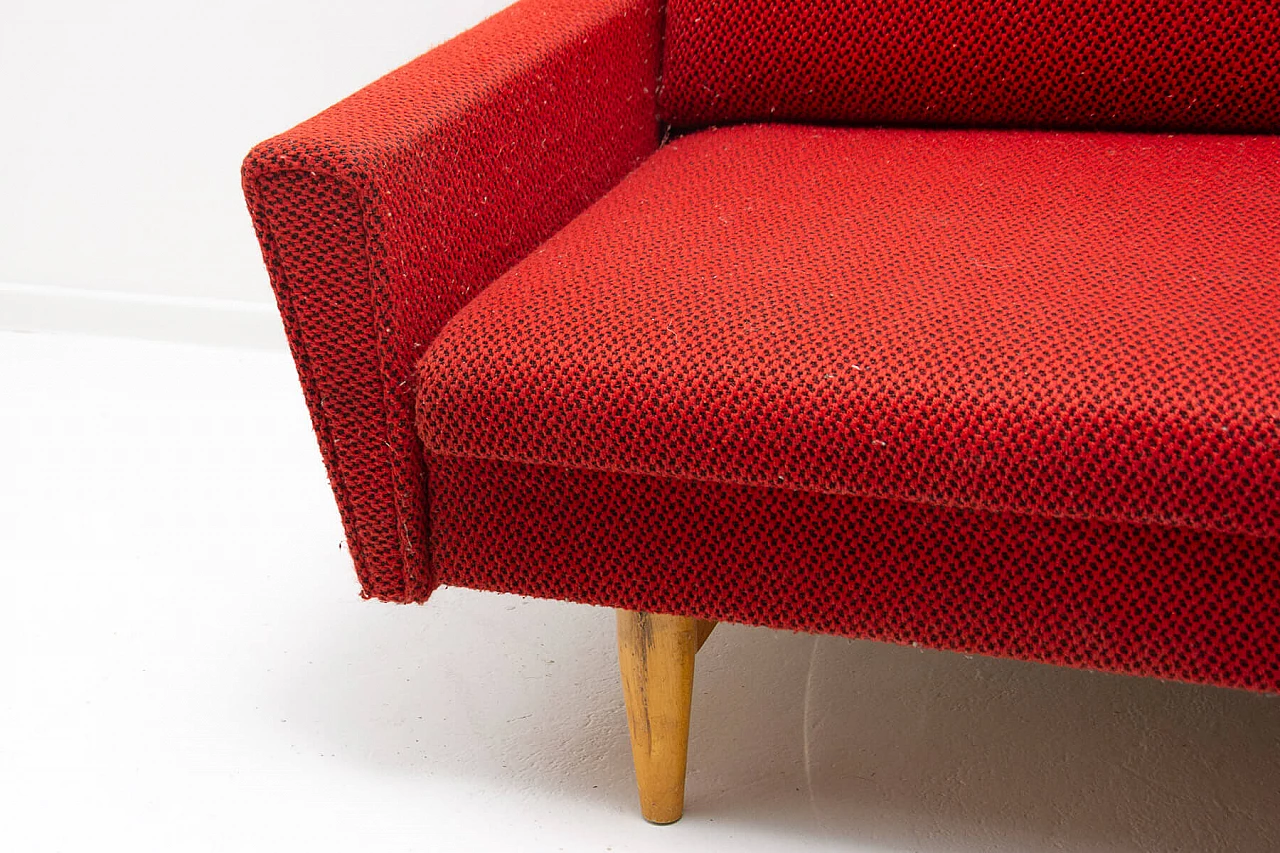 Divano letto pieghevole cecoslovacco in legno e tessuto rosso, anni '60 7