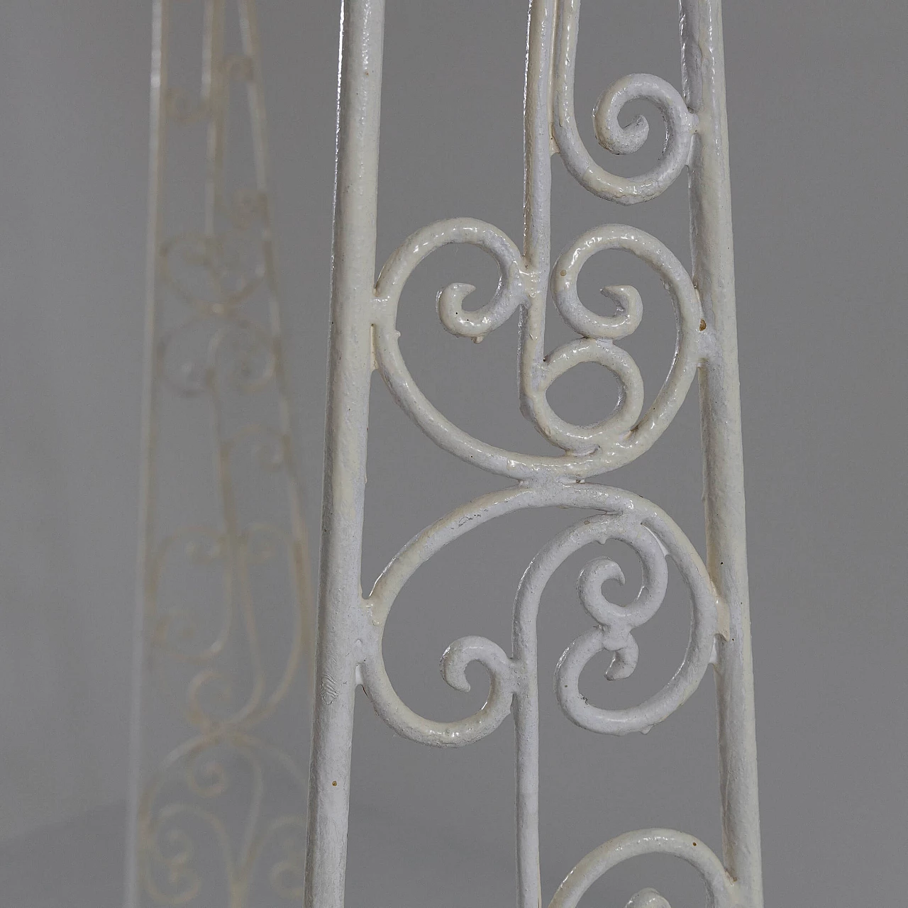 Coat rack in white painted iron, 1950s 6