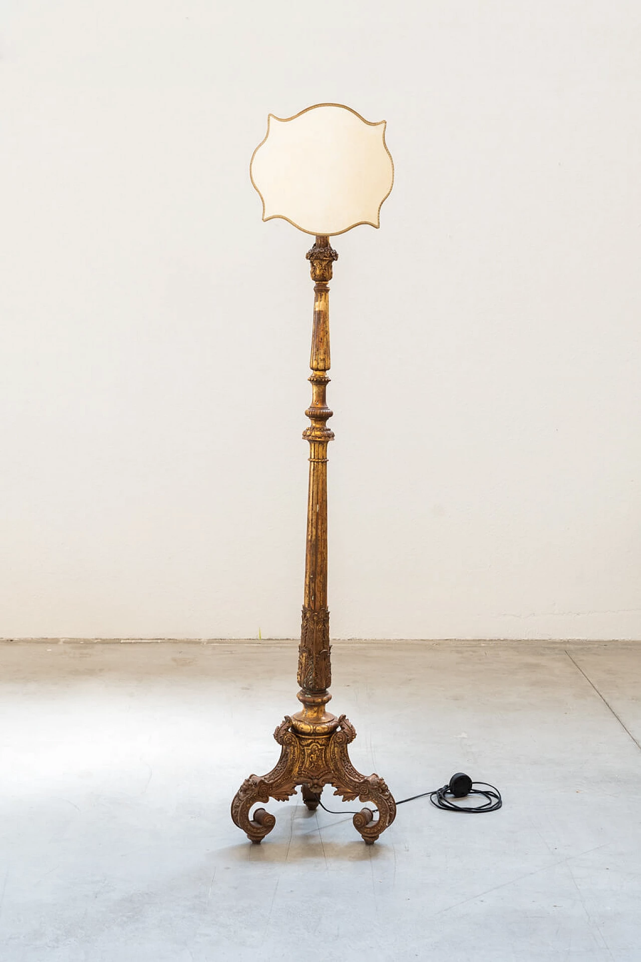 Venetian style plastic, wood and fabric floor lamp, 1960s 1