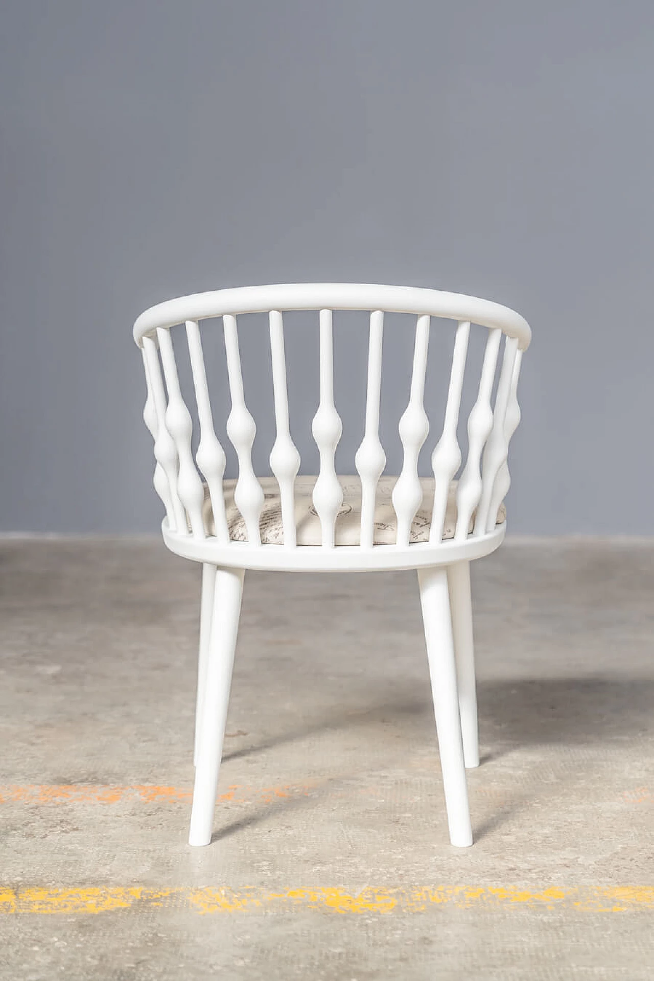 6 Chairs in white varnished beech and patterned fabric, 2000s 14