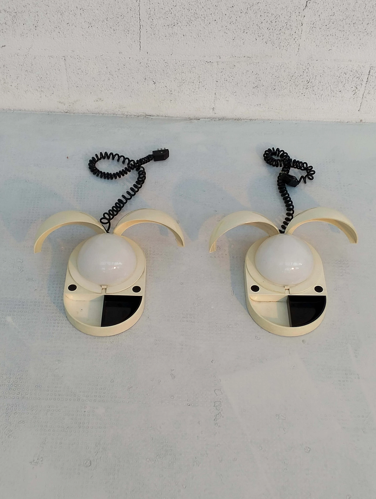 Pair of Tapira lamps by Gianemilio Piero and Anna Monti for Fontana Arte, 1970s 8