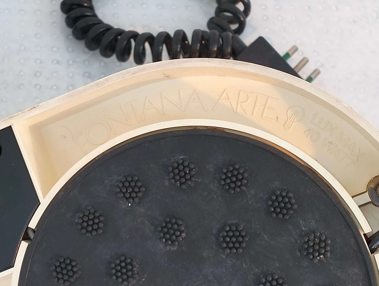 Pair of Tapira lamps by Gianemilio Piero and Anna Monti for Fontana Arte, 1970s 10