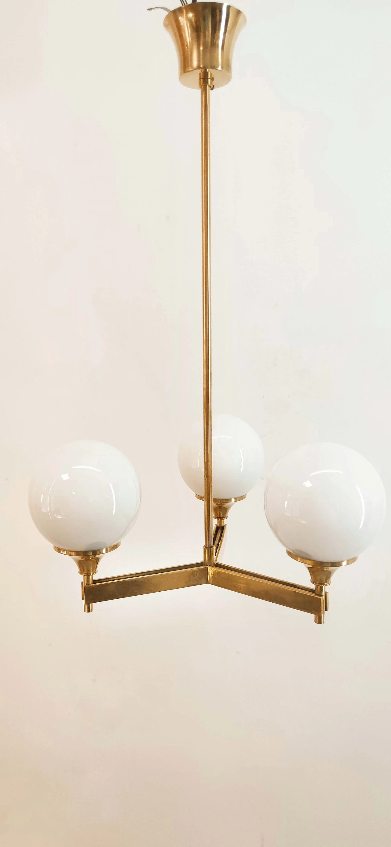Three-light brass and shiny white glass chandelier, 1970s 2