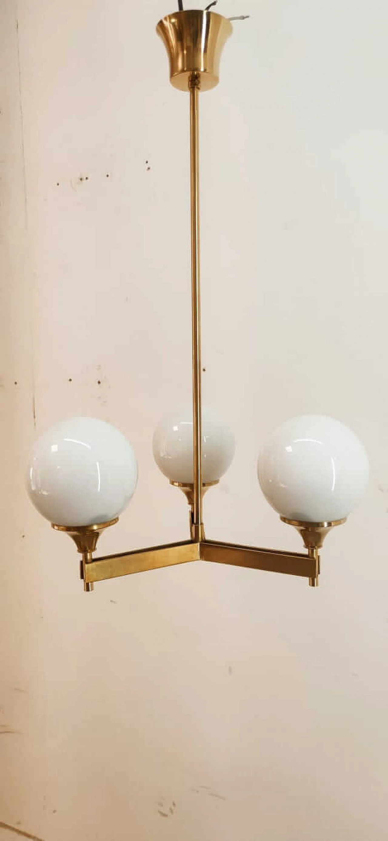 Three-light brass and shiny white glass chandelier, 1970s 6