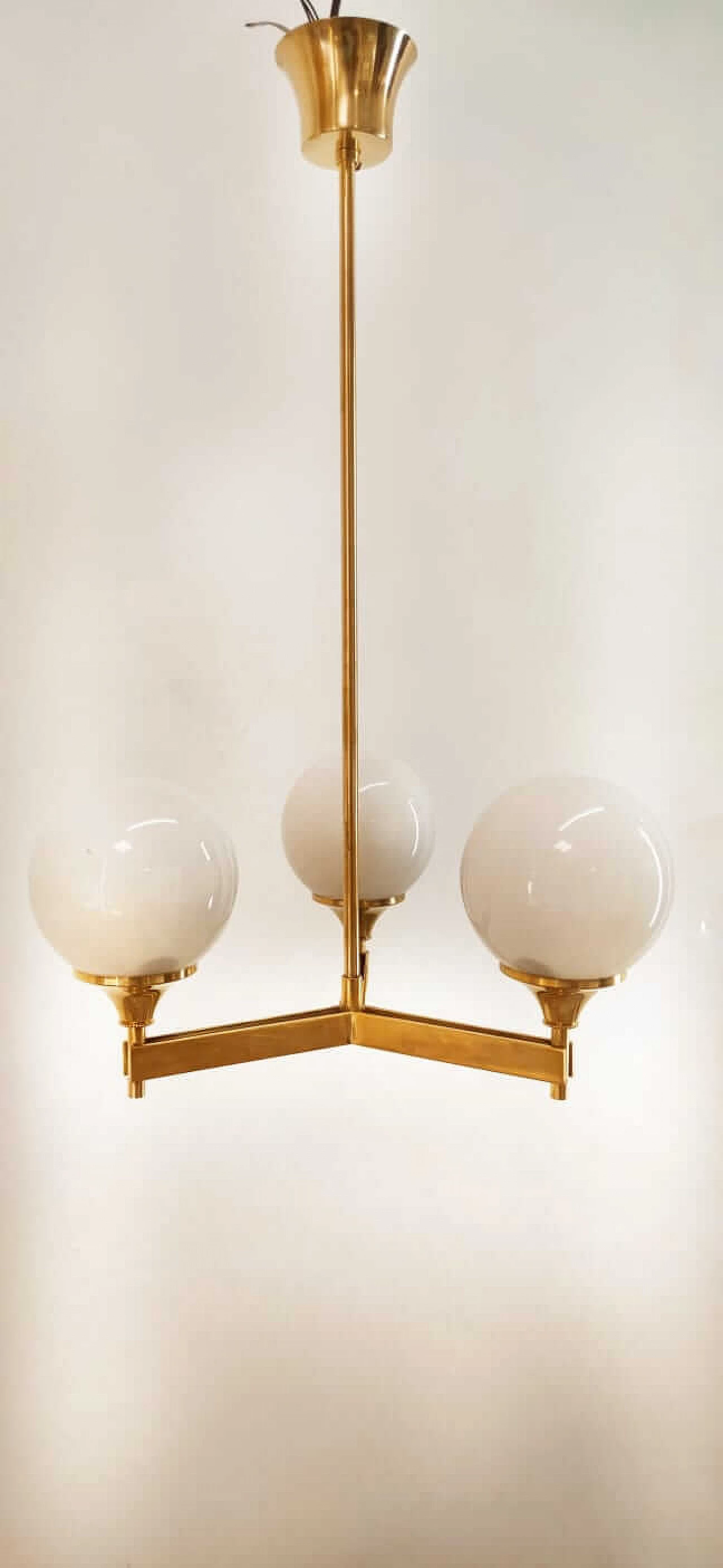 Three-light brass and shiny white glass chandelier, 1970s 12