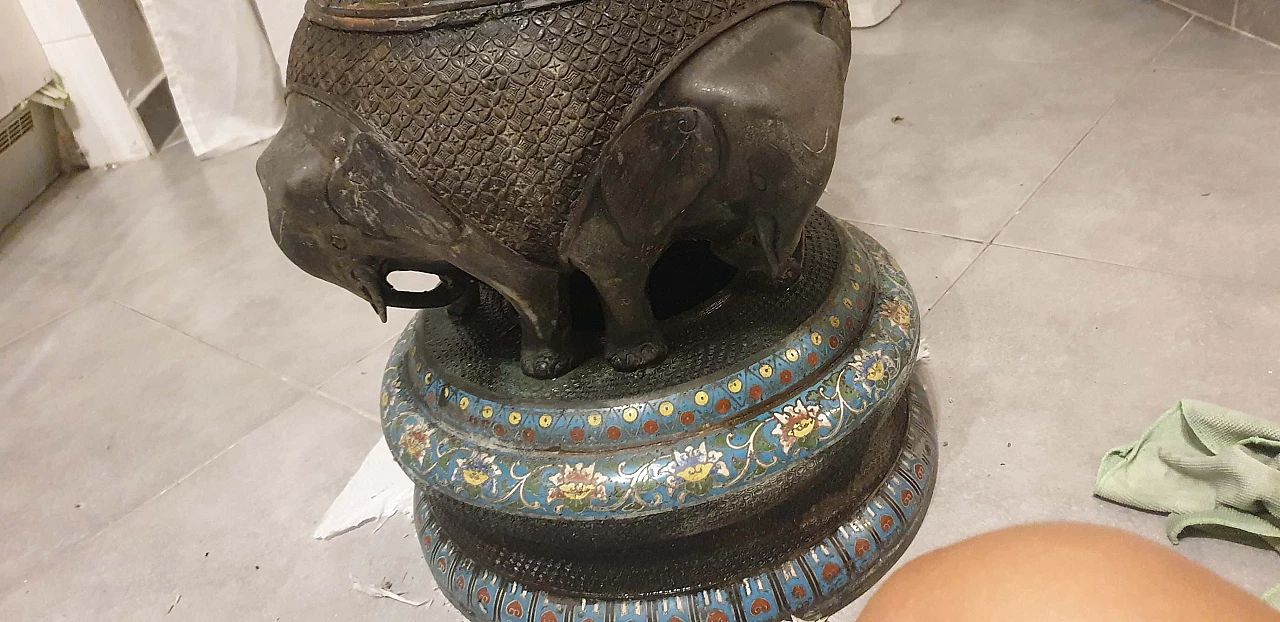 Inlaid and enamelled brass candlestick, 19th century 9