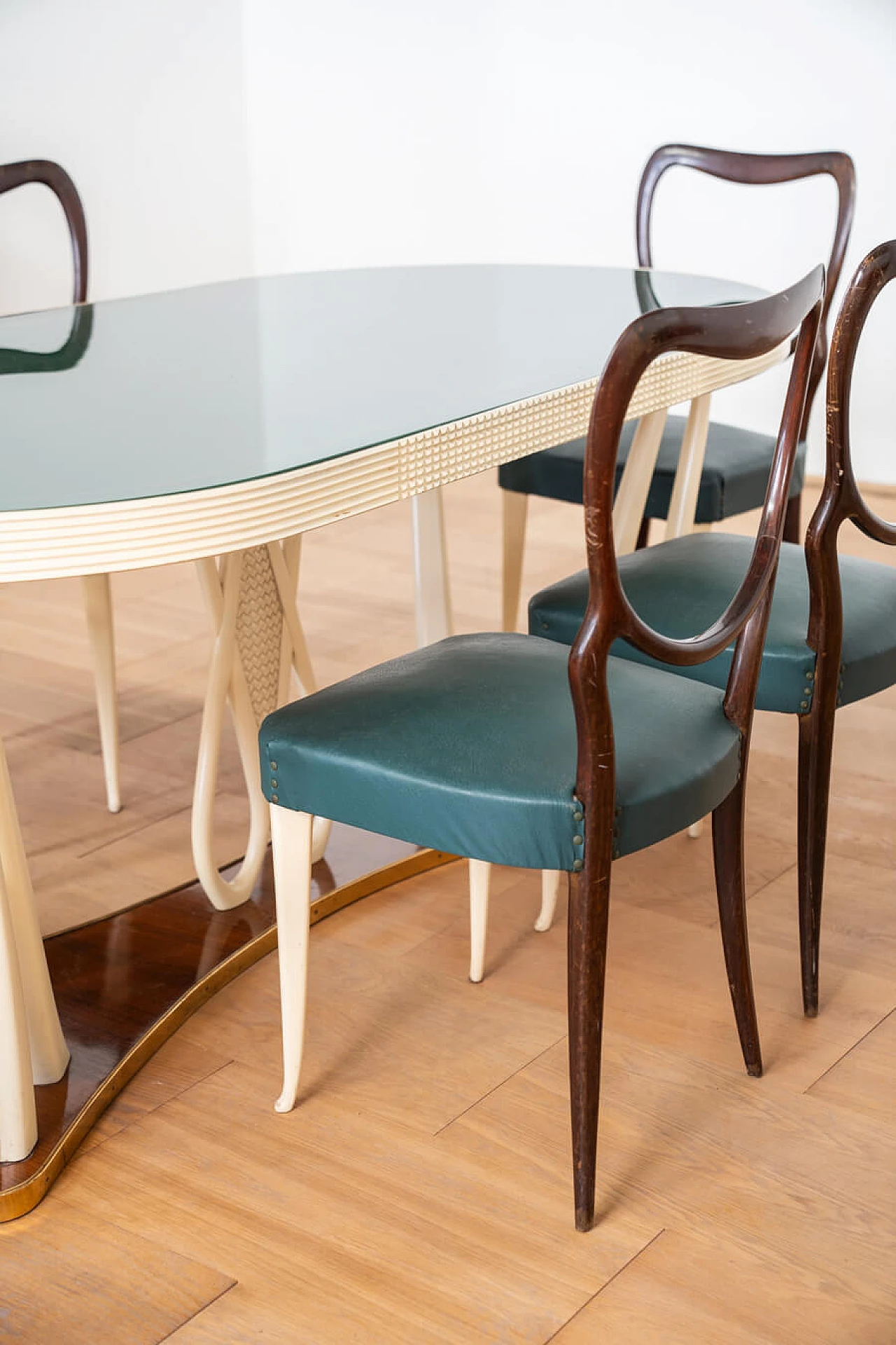 Pair of sideboards with mirror, table and chairs in the style of Vittorio Dassi, 1950s 23