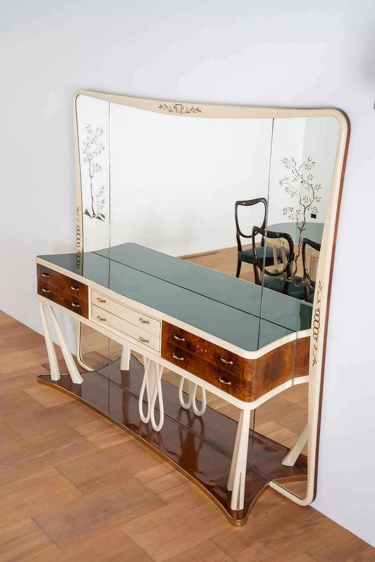 Pair of sideboards with mirror, table and chairs in the style of Vittorio Dassi, 1950s 42