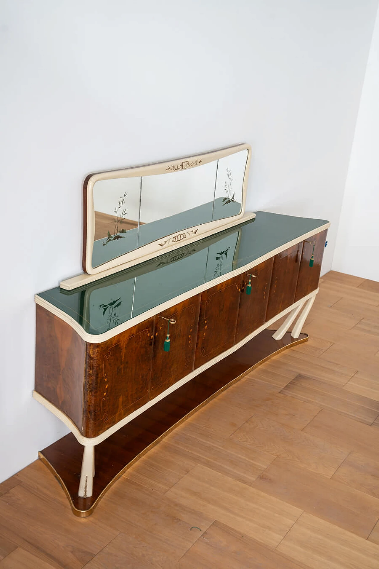 Pair of sideboards with mirror, table and chairs in the style of Vittorio Dassi, 1950s 43