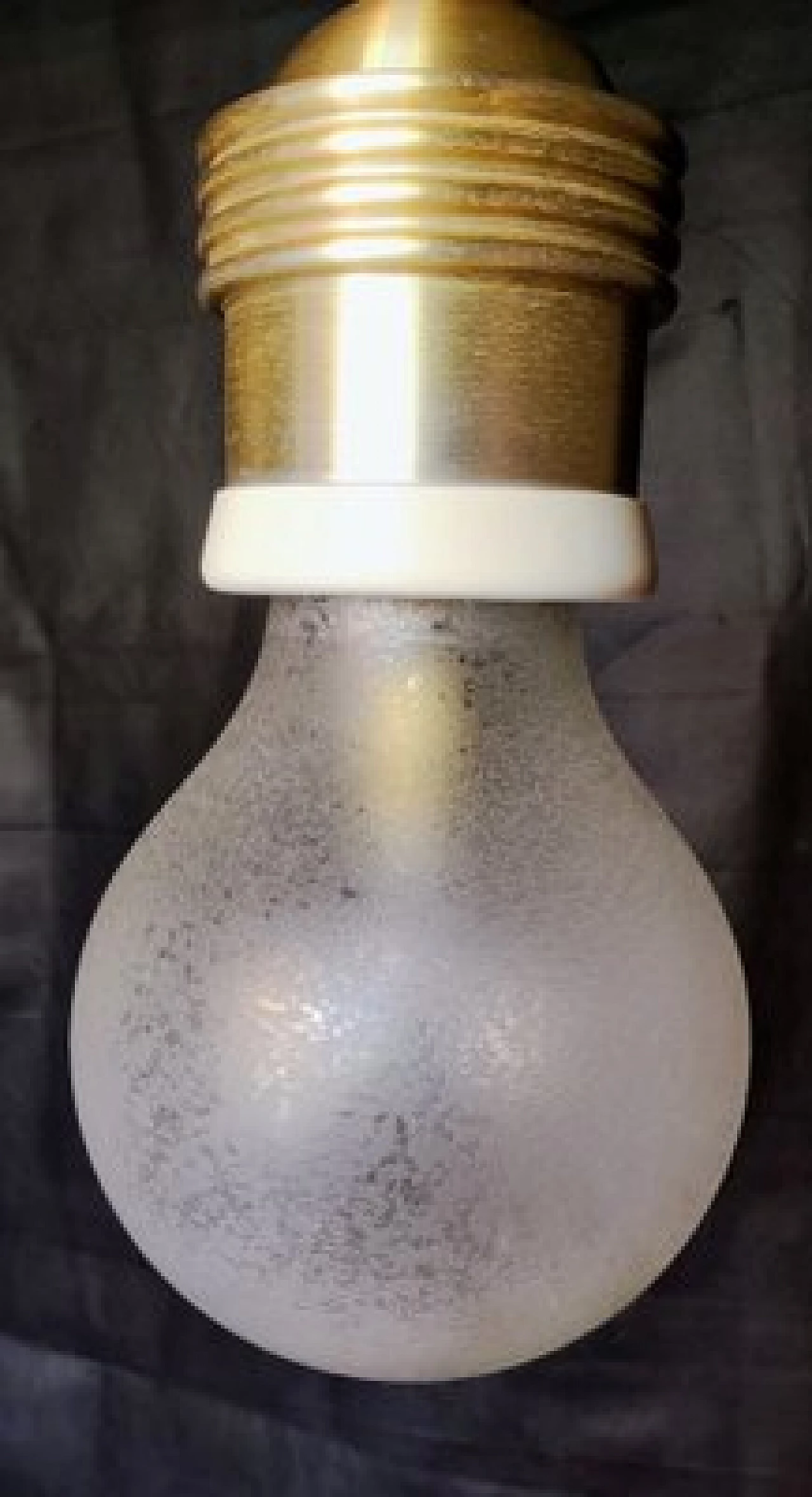 Pair of pendant lamps attributed to Fontana Arte, 1960s 8